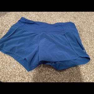 🦋LULULEMON SHORTS🦋